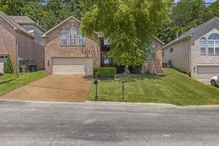 MLS# 2897163 - 5156 W Oak Highland Dr in Oak Highlands in Antioch Tennessee 37013