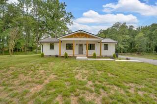 MLS# 2897745 - 7089 Highway 41A in N/A in Pleasant View Tennessee 37146