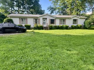 MLS# 2899041 - 113 Holloway Dr in Holloway Park in Lebanon Tennessee 37087