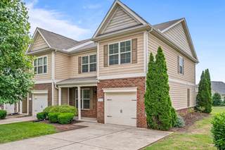 MLS# 2900063 - 913 Battleview Pl in Stonecrest Townhouse in Murfreesboro Tennessee 37128