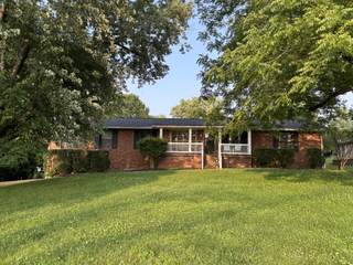 MLS# 2901667 - 331 Indian Lake Rd in Indian Forest Sec 1 in Hendersonville Tennessee 37075