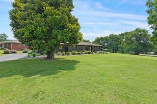 MLS# 2908105 - 659 Devon Dr in Haileywood Estates in Nashville Tennessee 37220