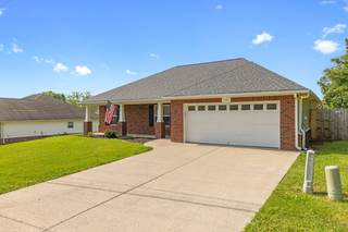 MLS# 2908374 - 1047 Hummingbird Ln in Whispering Woods Sec 1 in Spring Hill Tennessee 37174