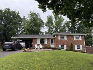 MLS# 2913850 - 602 Glenpark Ct in Glengarry Park in Nashville Tennessee 37217