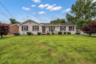MLS# 2918207 - 122 Grapevine Rd in Colonial Acres in Hendersonville Tennessee 37075