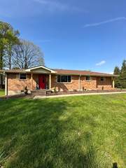 MLS# 2920893 - 706 Glen Oaks Dr in Glenoaks 2 in Mount Juliet Tennessee 37122
