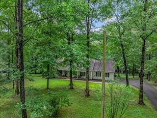 MLS# 2920933 - 1064 Crane Ct in Interstate West in Kingston Springs Tennessee 37082