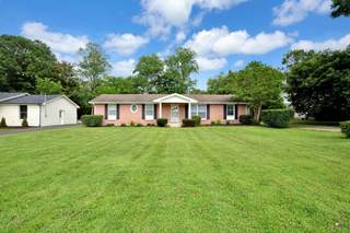 MLS# 2923379 - 8064 Sawyer Brown Rd in Harpeth Park in Nashville Tennessee 37221