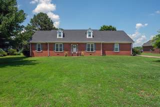 MLS# 2927491 - 215 W Longview Dr in South Fork Est in Portland Tennessee 37148