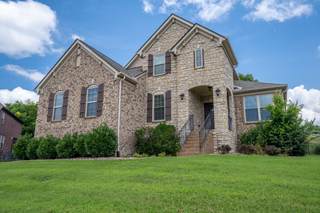 MLS# 2927542 - 108 Tipperton Ct in Hunt Club Sec 4 in Gallatin Tennessee 37066