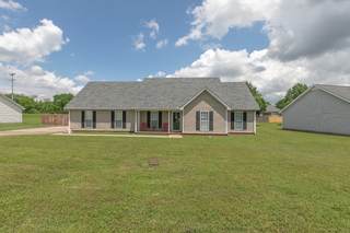 MLS# 2928113 - 5064 Tricia Pl in Adams Run Sec 2 in Murfreesboro Tennessee 37129