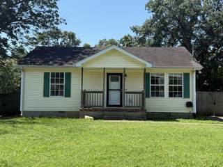 MLS# 2929274 - 611 Cedar Bend Ln in Cedar Lake in La Vergne Tennessee 37086