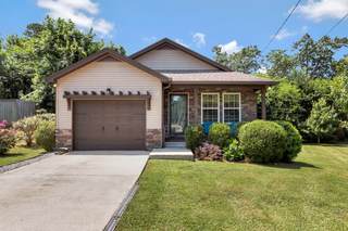 MLS# 2938938 - 200 Woodsong Ln in Arlington Heights Sec 1 in Columbia Tennessee 38401