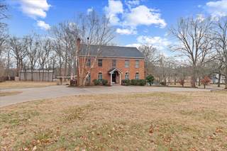 MLS# 2940424 - 1203 Graymere Manor Rd in None in Columbia Tennessee 38401