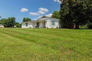 MLS# 2940580 - 4893 Rainer Dr in Sherwood Forest in Old Hickory Tennessee 37138