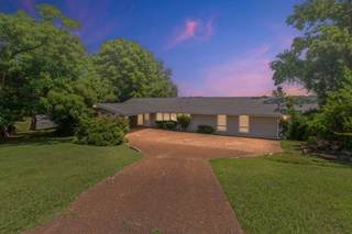 MLS# 2942606 - 621 Lakeview Cir in Trails End Sec 2 in Mount Juliet Tennessee 37122