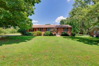 MLS# 2943634 - 2829 Donna Hill Dr in Sunset View in Nashville Tennessee 37214