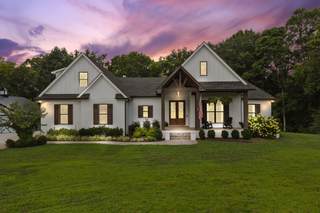 MLS# 2945996 - 1401 Theta Pike in N/A in Columbia Tennessee 38401