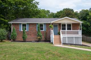 MLS# 2946188 - 206 S Valley Rd in Twin Valley Sec 2 in Hendersonville Tennessee 37075