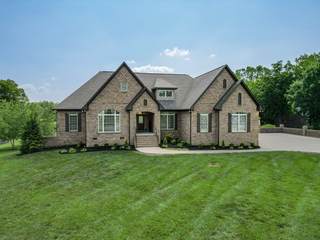 MLS# 2946404 - 2465 Lakeshore Dr in Lakeview Estates Sec 3 in Spring Hill Tennessee 37174