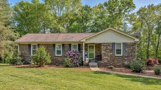 MLS# 2955053 - 404 Patricia Dr in Hickory Ridge Est in Ashland City Tennessee 37015