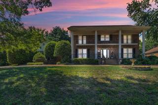 MLS# 2958408 - 5513 Trousdale Dr in Hearthstone in Brentwood Tennessee 37027