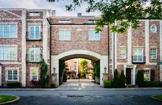 MLS# 2963340 - 102 W End Close in West End Close in Nashville Tennessee 37205