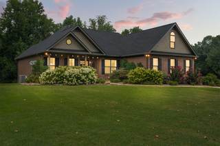 MLS# 2967992 - 2711 Ernest Hawkins Rd in N/A in Columbia Tennessee 38401