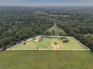 MLS# 2969785 - 2720 Highway 48 S in Greg Bone Sub in Dickson Tennessee 37055