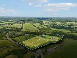 MLS# 2969893 - 3380 Southall Rd in Leipers Fork in Franklin Tennessee 37064