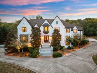 MLS# 2970542 - 150 Bella Vista Dr in Estates At 12 Stones in Goodlettsville Tennessee 37072