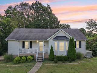 MLS# 2971831 - 1052 Shadowbrook Dr in Shadowbrook Sec 2 in Greenbrier Tennessee 37073