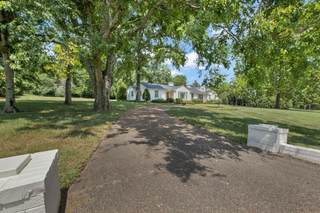 MLS# 2975222 - 6137 Montcrest Dr in Hillsboro Park in Nashville Tennessee 37215