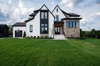 MLS# 2975405 - 102 Autumn Breeze Dr in Autumn Breeze in Mount Juliet Tennessee 37122