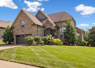 MLS# 2975509 - 715 Asbury Hawn Dr in Hickory Knoll Ph 2 in Lebanon Tennessee 37087