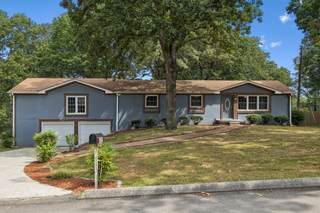 MLS# 2976162 - 102 Warren Pl in Warren Place in Dickson Tennessee 37055