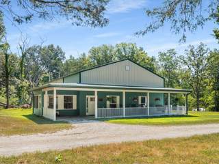 MLS# 2976894 - 611 Rocky Dr in None in Dickson Tennessee 37055