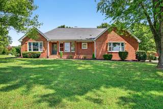 MLS# 2979187 - 1005 Chateau Dr in Colonial Estates in Lebanon Tennessee 37087