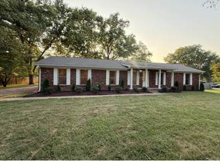 MLS# 2979991 - 548 Hillside Ln in Rolling Acres in Gallatin Tennessee 37066