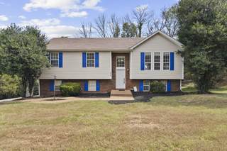 MLS# 2981272 - 210 Winding Way in Forrest Hills Resub in Columbia Tennessee 38401