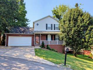 MLS# 2981897 - 104 E Ridge Ct in Bradford Shade Sec 2 in Hendersonville Tennessee 37075