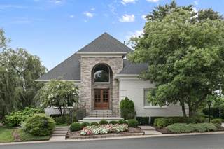 MLS# 2982096 - 1 Warwick Ln in Whitworth in Nashville Tennessee 37205