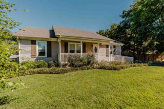 MLS# 2985242 - 5320 Candy Cane Ct in Sugartree Sec 3 in Murfreesboro Tennessee 37129
