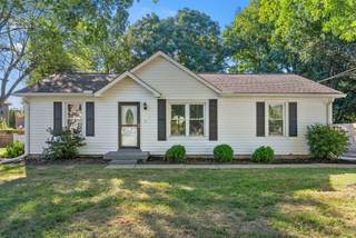 MLS# 2987915 - 426 Barksdale Dr in Sherwood Meadows 6 in White House Tennessee 37188