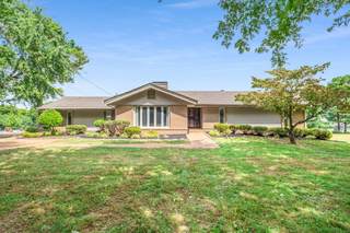 MLS# 2989699 - 325 Shute Lane in Brandywine Farms in Old Hickory Tennessee 37138