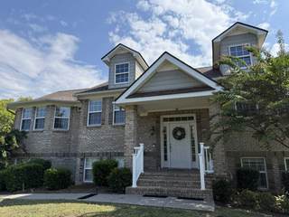 MLS# 2989845 - 321 Burr Oak Ct in Oak Lake Estates Sec 4 in Spring Hill Tennessee 37174