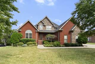 MLS# 2990014 - 8054 Vineyard Ln in Woodsong Sec 3 in La Vergne Tennessee 37086