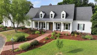 MLS# 2991660 - 3899 Albert Matthews Rd in 71.7 acres in Columbia Tennessee 38401