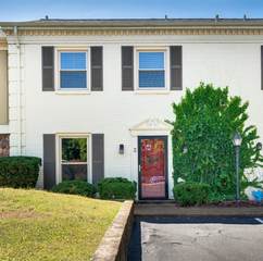 MLS# 2993055 - 1011 Murfreesboro Rd, Unit E3 in Indian Springs Condos in Franklin Tennessee 37064