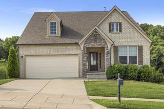 MLS# 2993309 - 2008 Hedgelawn Dr in River Oaks Ph 1 in Lebanon Tennessee 37090